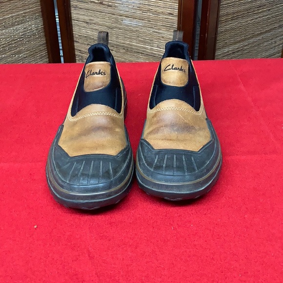 clarks all weather shoes